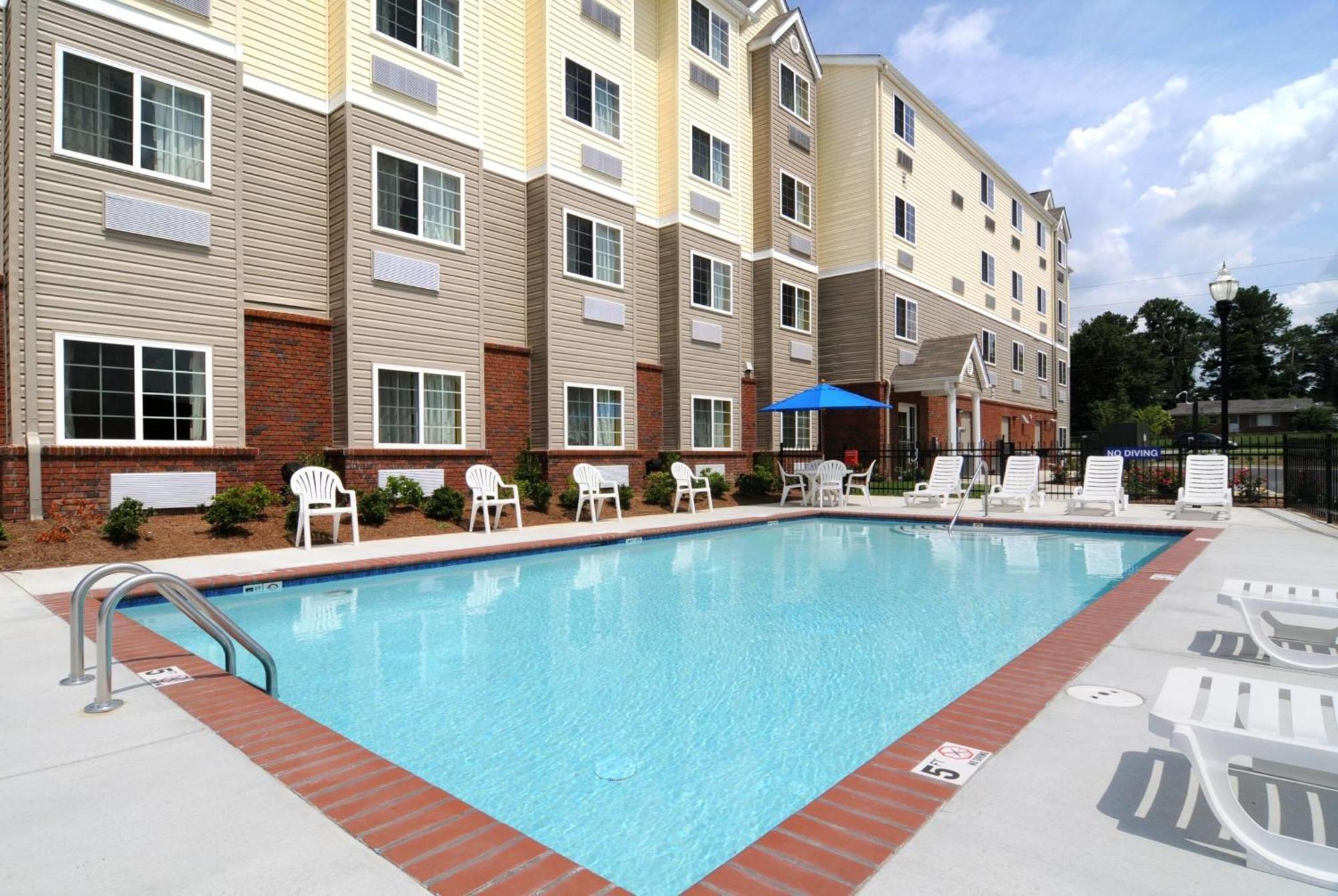 Microtel & By Wyndham Near Moore 2*